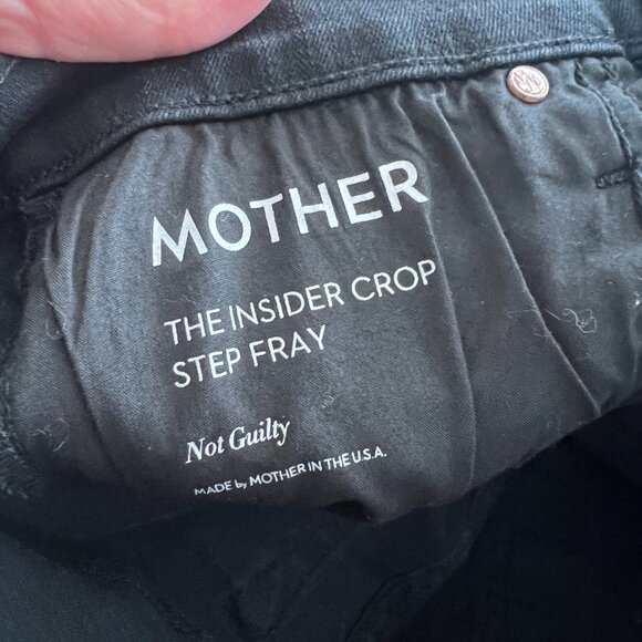 MOTHER The Insider Crop Step Fray Jeans Not Guilty Wash Black Women's Size 27 - Picture 10 of 12